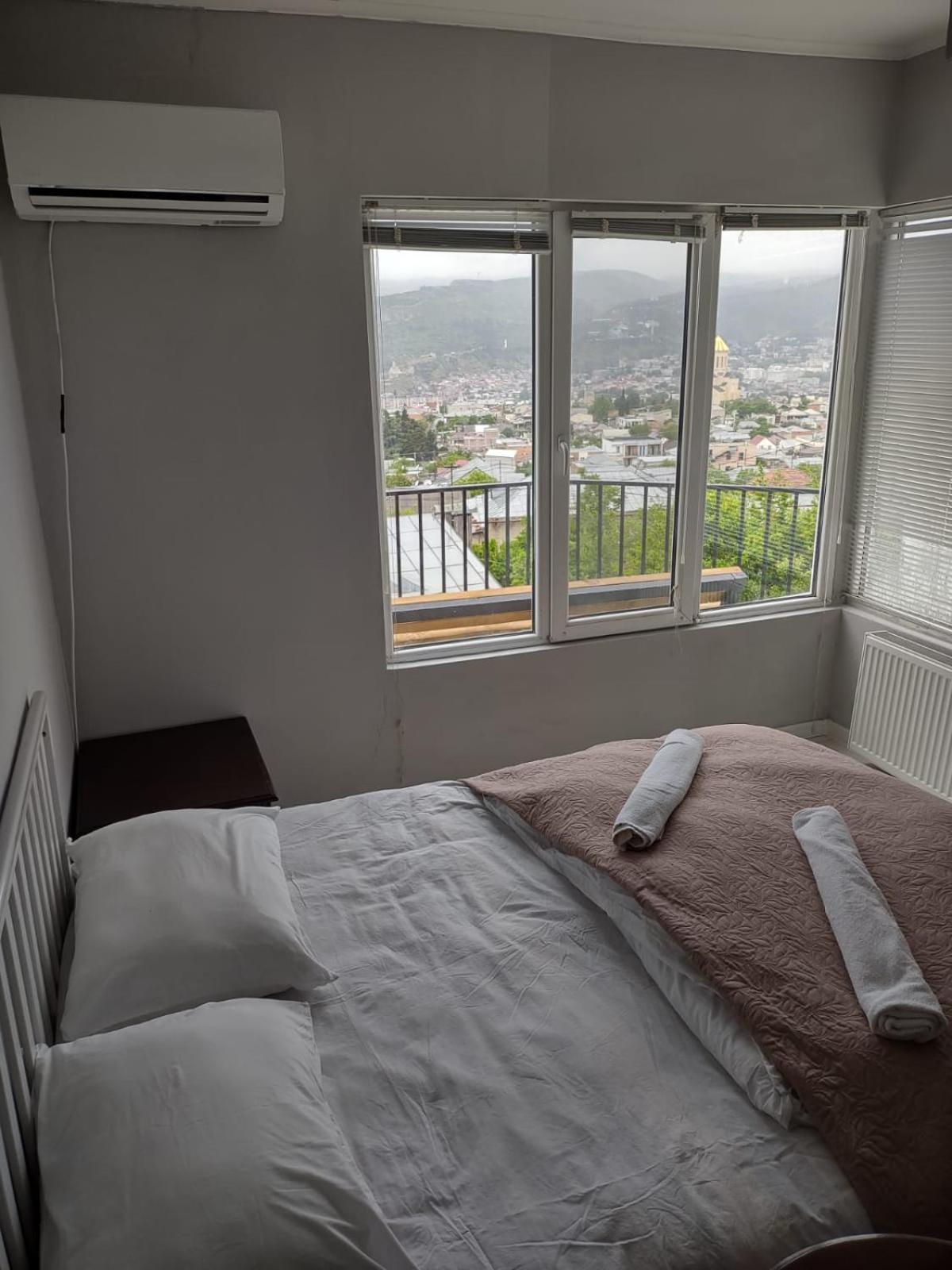 Bed and Breakfast Book Wine Tasting In Tbilisi Zewnętrze zdjęcie